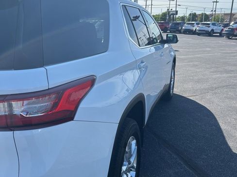 Used 2019 Chevrolet Traverse LT AWD/4WD image 17