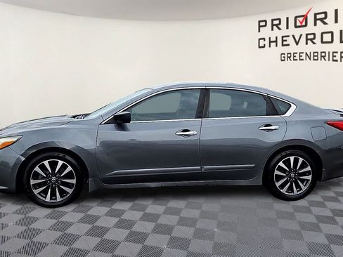 Used 2017 Nissan Altima 2.5 SV FWD image 5