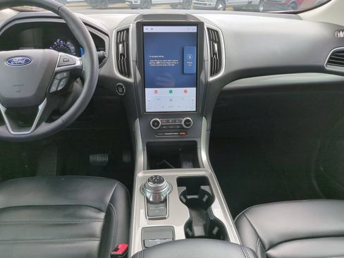 Certified 2024 Ford Edge SEL w/ Convenience Package AWD/4WD image 18