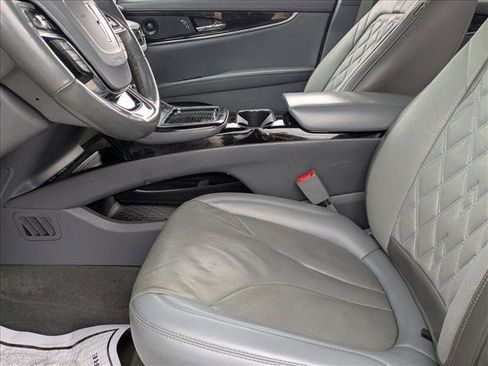 Used 2021 Lincoln Nautilus Reserve image 15