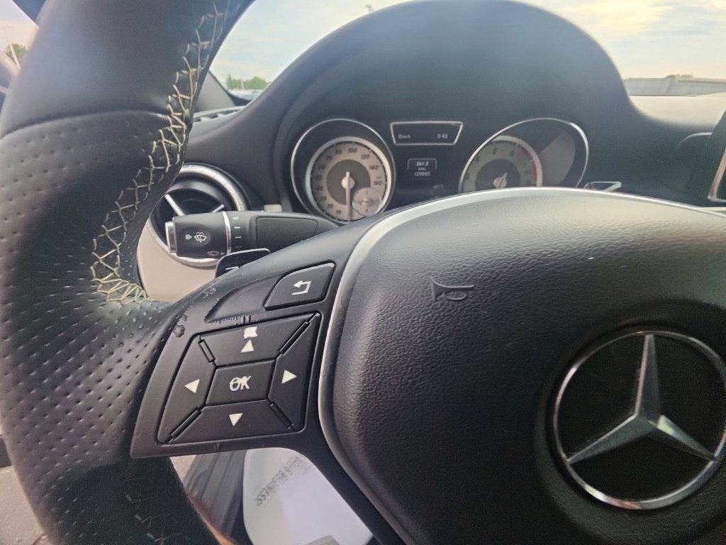 Used 2014 Mercedes-Benz CLA 250 4MATIC image 16