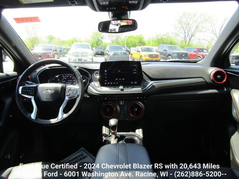 Used 2024 Chevrolet Blazer RS w/ Enhanced Convenience Package AWD/4WD image 15