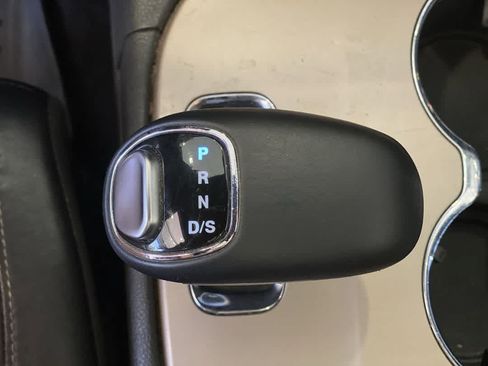 Used 2015 Jeep Grand Cherokee Limited w/ Luxury Group II AWD/4WD image 23