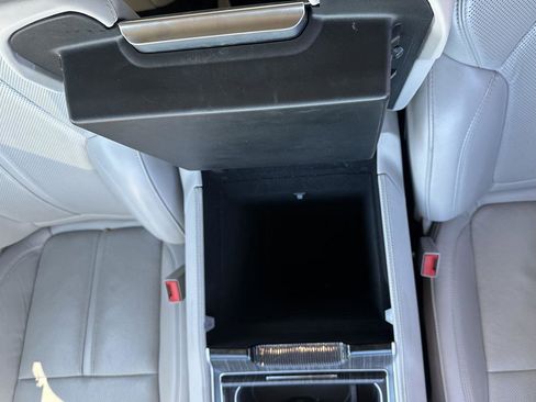 Used 2024 Jeep Wagoneer L Series II image 19