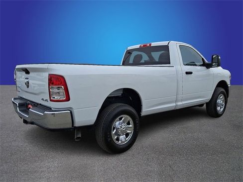 Used 2024 RAM 2500 Tradesman w/ Chrome Appearance Group image 5