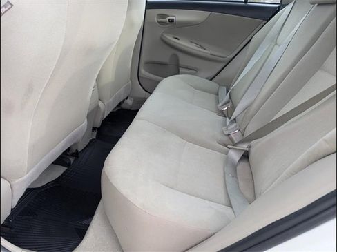 Used 2013 Toyota Corolla L image 10