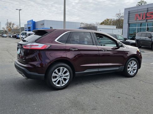 Used 2022 Ford Edge Titanium image 12