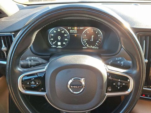 Used 2018 Volvo V90 T5 Cross Country w/ Convenience Package image 20