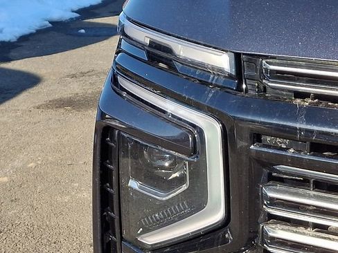 Used 2025 Chevrolet Suburban High Country w/ Sun And Tow Package AWD/4WD image 28