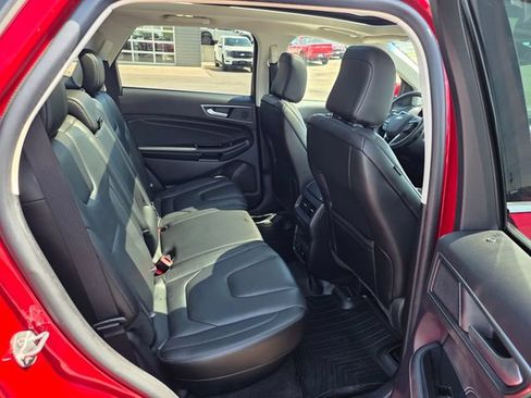 Used 2020 Ford Edge Titanium w/ Equipment Group 301A AWD/4WD image 11
