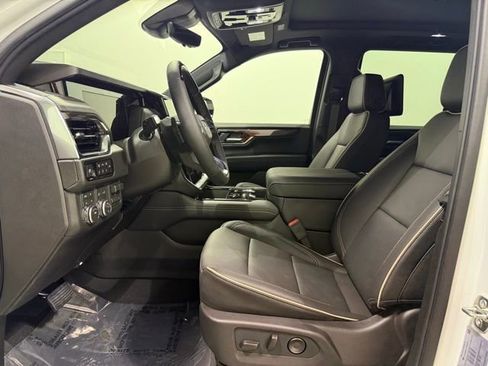 New 2026 GMC Yukon Elevation w/ Elevation Premium Package AWD/4WD image 15