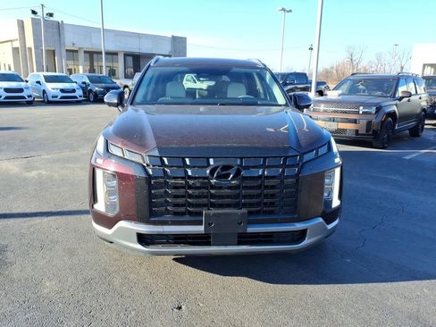 Used 2024 Hyundai Palisade Limited image 2