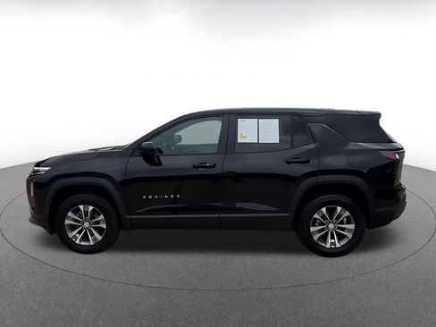 Used 2025 Chevrolet Equinox LT FWD image 9