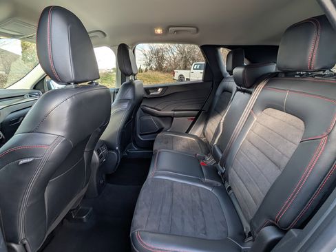 Used 2022 Ford Escape SEL w/ SEL Stealth AWD Package image 27