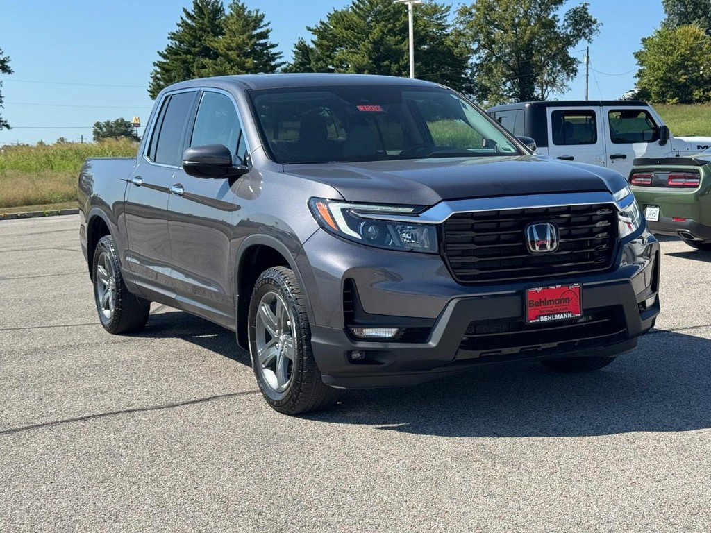 Used 2023 Honda Ridgeline RTL-E image 2