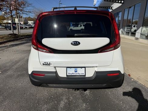 Used 2021 Kia Soul LX image 12