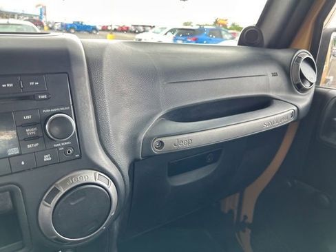 Used 2014 Jeep Wrangler Sport w/ Connectivity Group AWD/4WD image 4