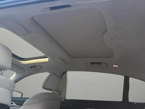 Used 2018 BMW 740i xDrive w/ Executive Package image 22