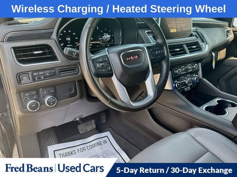 Used 2024 GMC Yukon XL SLT w/ SLT Premium Package AWD/4WD image 11