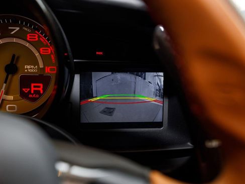 Used 2018 Ferrari 488 Spider image 30