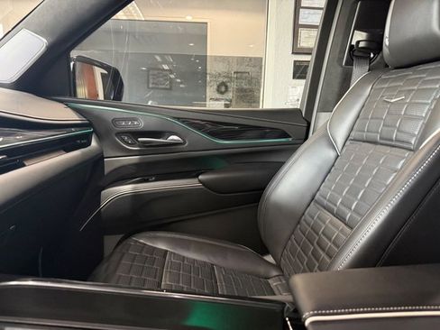 Used 2023 Cadillac Escalade V image 26