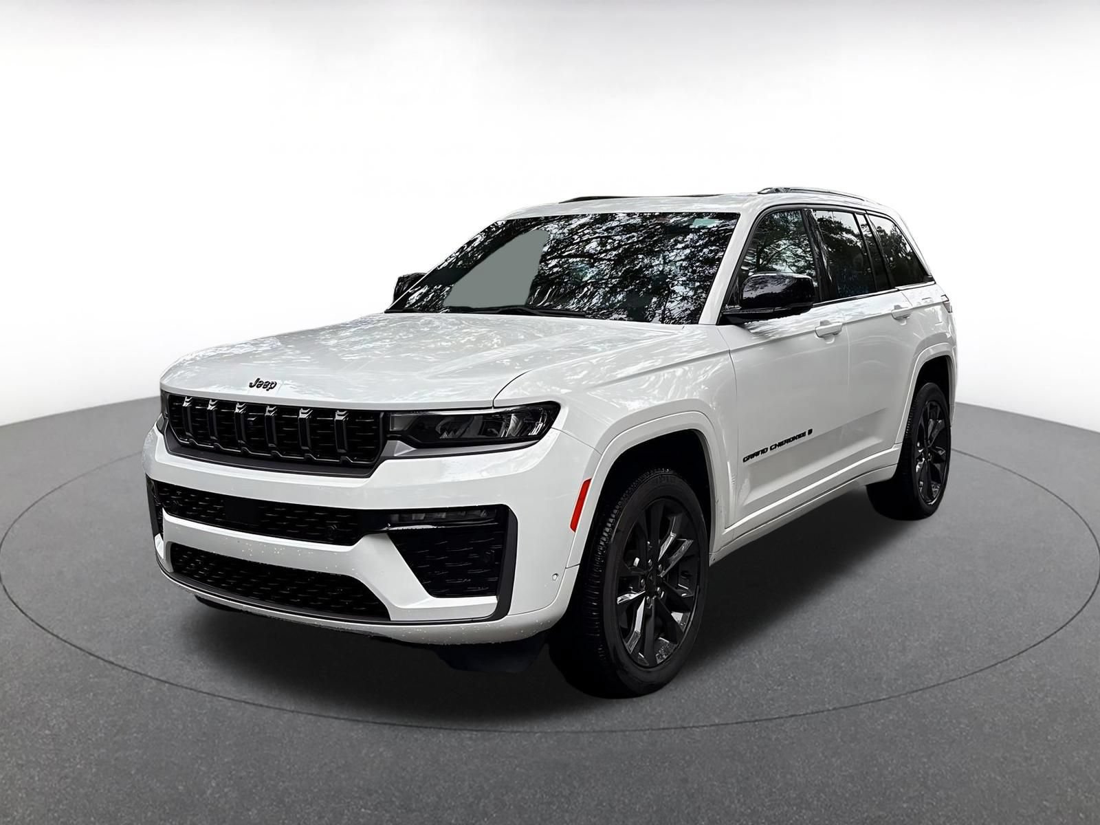 Used 2026 Jeep Grand Cherokee Limited AWD/4WD image 4