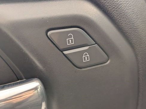 Certified 2025 Chevrolet Silverado 2500 Custom w/ Custom Value Package image 9