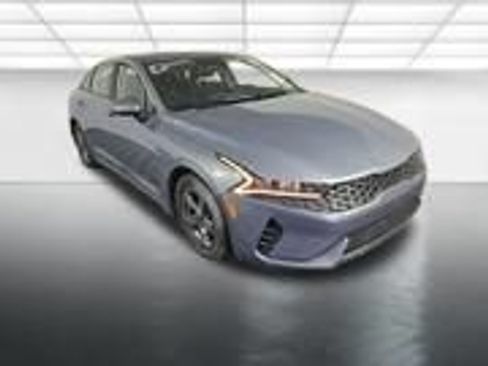 Used 2021 Kia K5 LXS FWD image 3