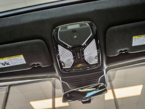 Used 2023 BMW X7 xDrive40i w/ M Sport Package image 40