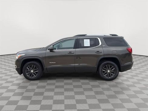 Used 2019 GMC Acadia SLT image 2