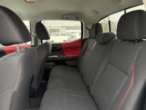 Used 2023 Toyota Tacoma SR5 w/ Black Out Package (TMS) image 6