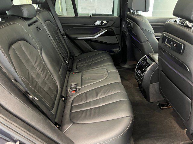 Used 2019 BMW X5 xDrive40i w/ M Sport Package AWD/4WD image 36