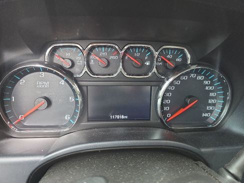 Used 2018 Chevrolet Silverado 1500 LT AWD/4WD image 16