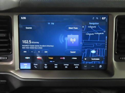 Used 2025 Ford Bronco Outer Banks AWD/4WD image 10