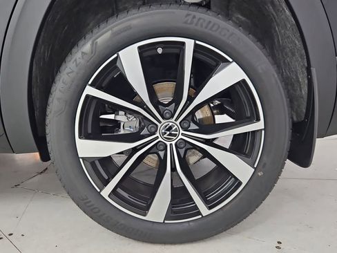 New 2026 Volkswagen Atlas SEL Premium R-Line AWD/4WD image 12