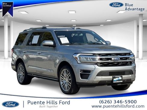 Used 2024 Ford Expedition Limited image 1