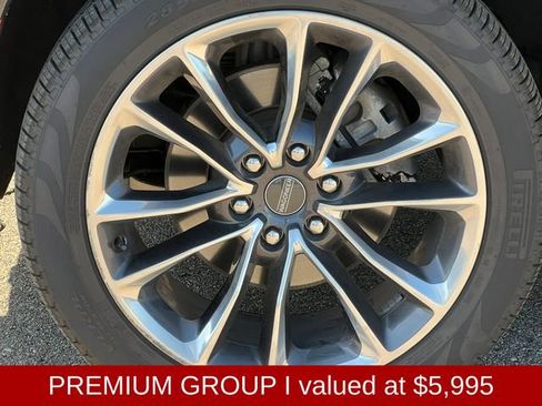 Used 2024 Jeep Wagoneer L Series III w/ Premium Group I AWD/4WD image 13