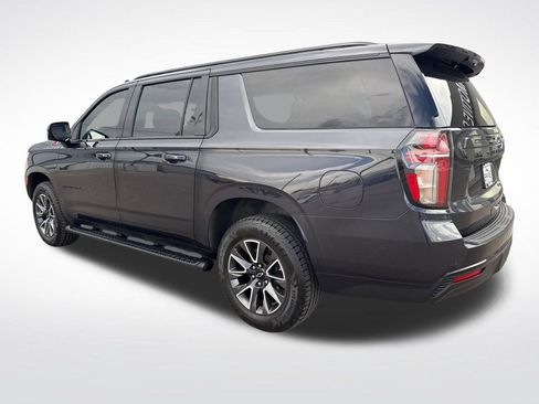Used 2023 Chevrolet Suburban Z71 w/ Luxury Package AWD/4WD image 4