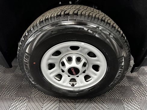 Used 2024 GMC Sierra 2500 Pro image 18