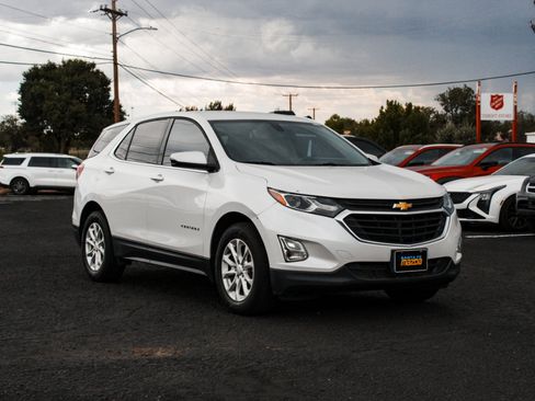 Used 2018 Chevrolet Equinox LT FWD image 3