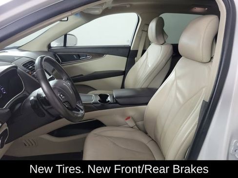 Used 2018 Lincoln MKX Reserve image 13