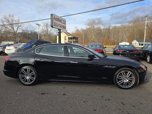 Used 2017 Maserati Quattroporte S GranSport image 9