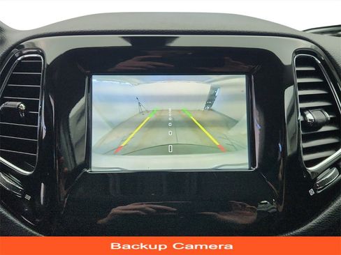 Used 2020 Jeep Compass Latitude image 15