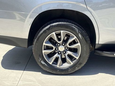 Used 2022 Chevrolet Tahoe LT w/ LT Signature Plus Package AWD/4WD image 9