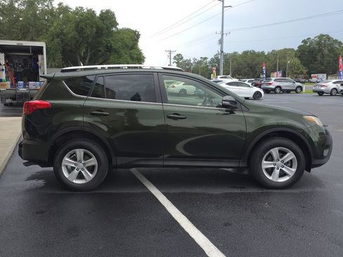 Used 2013 Toyota RAV4 XLE FWD image 4
