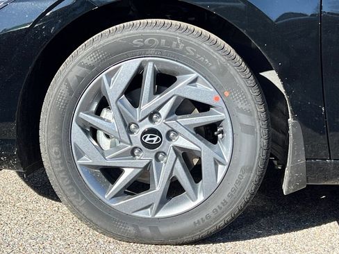 New 2026 Hyundai Elantra Hybrid FWD image 5