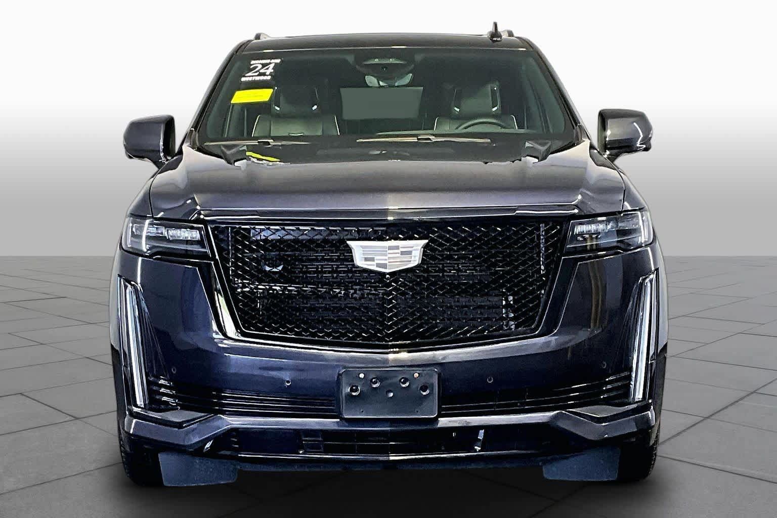 Used 2024 Cadillac Escalade Sport w/ LPO, ONYX Package AWD/4WD image 4