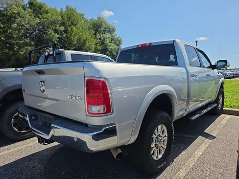 Used 2017 RAM 2500 Laramie AWD/4WD image 3