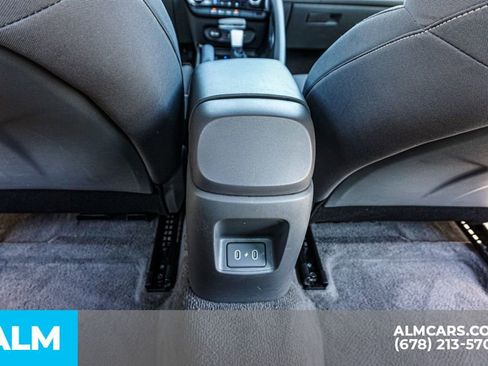 Used 2025 Hyundai Elantra Sport image 31