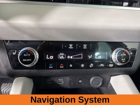 Used 2023 Mitsubishi Outlander SEL image 19